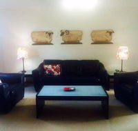 Australian Home Away at East Doncaster George - Perths Hotel
