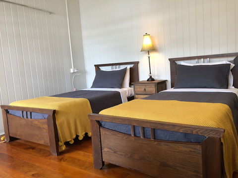 Five 3 Five - The Beachside Barracks - Perths Hotel 5
