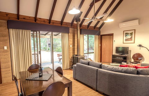 Bussells Bushland Cottages - Perths Hotel 6