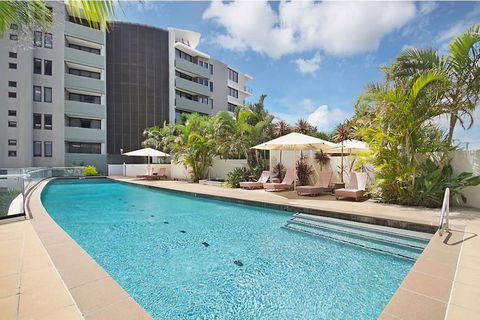 Ambience On Burleigh Beach - Perths Hotel 2