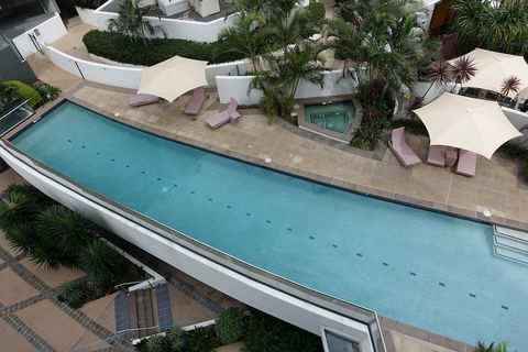 Ambience On Burleigh Beach - Perths Hotel 4