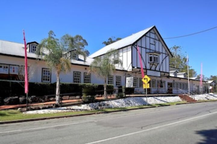 Witheren QLD Perths Hotel