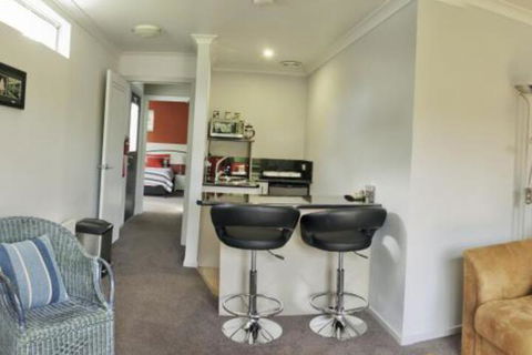 Ulverstone River Retreat - Perths Hotel 4