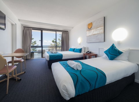 Bayview Tower - Perths Hotel 4