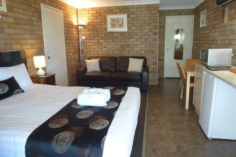 City View Motel Warwick - Perths Hotel 4