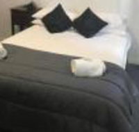 Tin Can Bay Backpackers - Perths Hotel