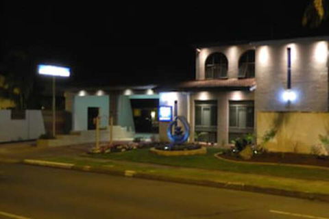 Alabaster Motor Inn Taree - Perths Hotel 5