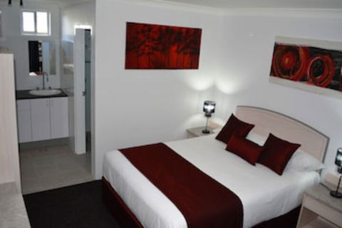Alabaster Motor Inn Taree - Perths Hotel 0