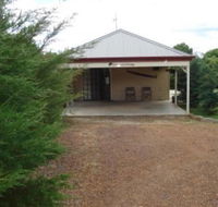 Gumtrees Cottage - Perths Hotel