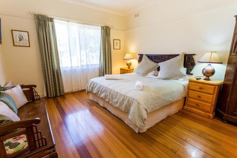Nazaaray Beach House - Perths Hotel 3