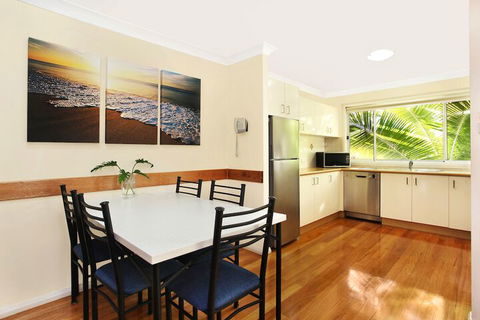 Flynns On Surf Beach Villas - Perths Hotel 3