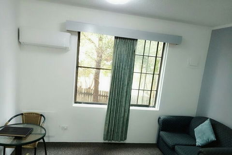 Excelsior Motor Inn - Perths Hotel 5