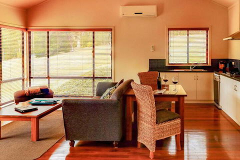 Rainbow Trail Chalets - Perths Hotel 3