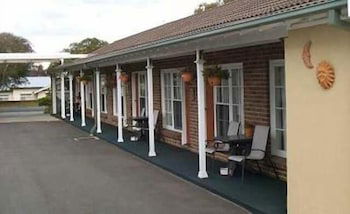 George Bass Motor Inn - Perths Hotel 0
