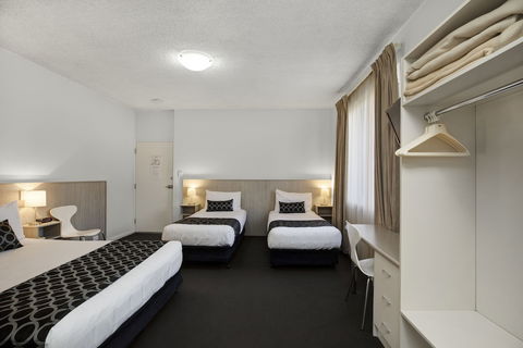Adelaide Road Motor Lodge - Perths Hotel 6