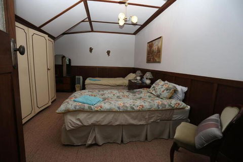 COLWYN HOUSE & STABLE COTTAGE B B - Perths Hotel 7