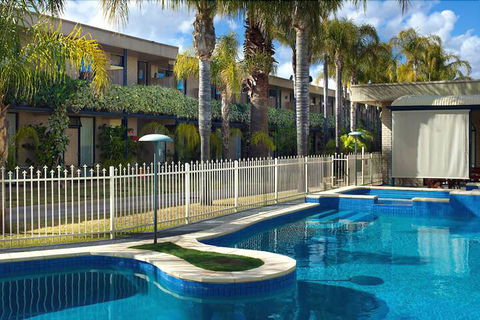 Sandors Motor Inn - Perths Hotel 3