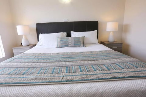 Seven Pines Motor Inn - Perths Hotel 6