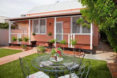Pammys Palace - Perths Hotel 0