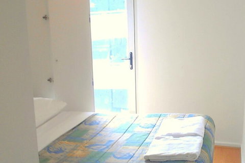 Ozstays Katz Apartments - Perths Hotel 7