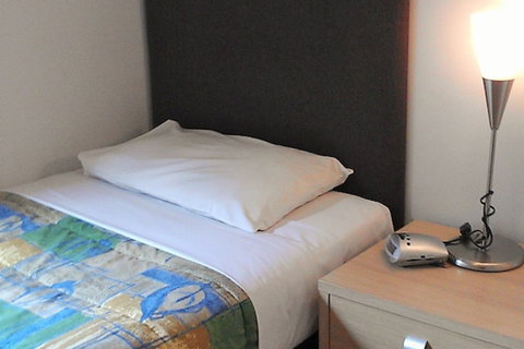 Ozstays Katz Apartments - Perths Hotel 1