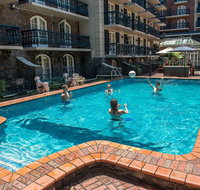 RMIT Village House - Perths Hotel