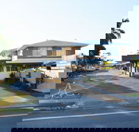 Rover Holiday Units - Perths Hotel