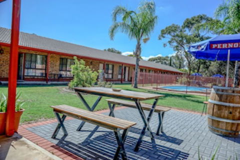Kadina Gateway Motor Inn - Perths Hotel 0