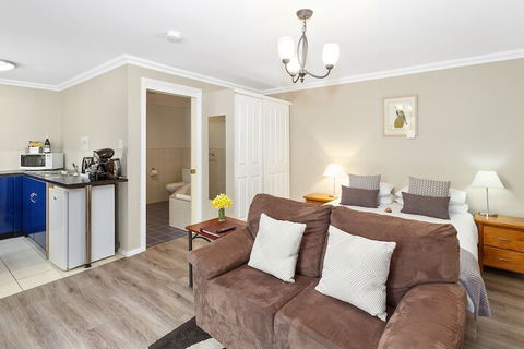 Oyster Cove Chalet - Perths Hotel 7