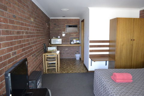 Kardinia Park Motel - Perths Hotel 5