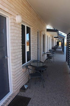 Emerald Park Motel - Perths Hotel 1