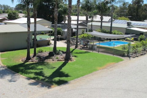 Golfers Lodge Motel - Perths Hotel 0