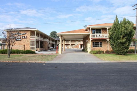 Grand Manor Motor Inn - Queanbeyan - Perths Hotel 3