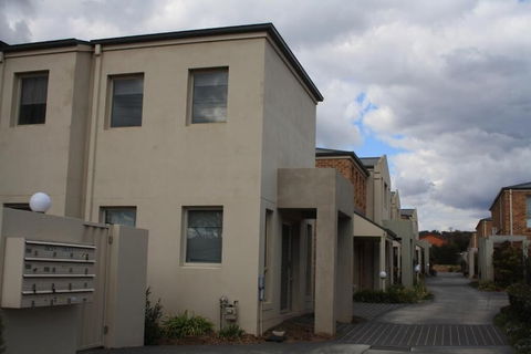 Grand Manor Motor Inn - Queanbeyan - Perths Hotel 0