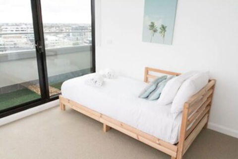 Modern 2 Bedroom Apartment In Melbournes Northcote - Perths Hotel 6