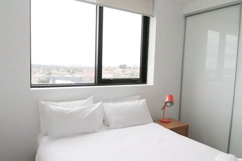 Modern 2 Bedroom Apartment In Melbournes Northcote - Perths Hotel 5