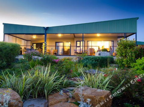 Charlie Bravo Villa Margaret River - Perths Hotel 2