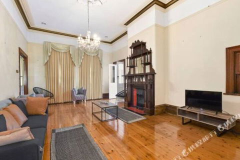 Rose Garden Spacious Family Home Near CBD - Perths Hotel 1