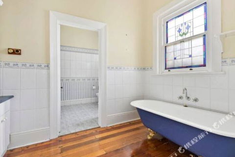 Rose Garden Spacious Family Home Near CBD - Perths Hotel 5