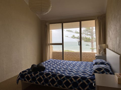Lands Edge - Perths Hotel 4