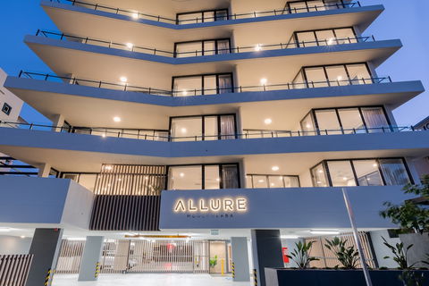 Allure Mooloolaba - Perths Hotel 1