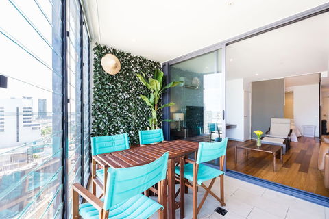 RIVER, 1BDR Melbourne Apartment - Perths Hotel 6