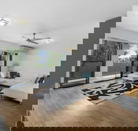 Smart Budget Retreat - Perths Hotel