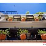Bayona U4 - Perths Hotel 0