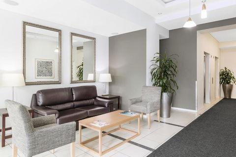 Apartments At 212 Margaret - Perths Hotel 3