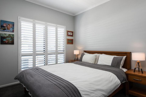 Ocean Break Coolum - Perths Hotel 3