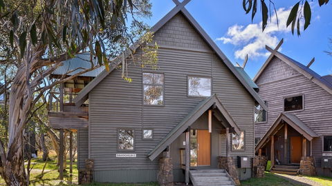 Dandongale - Perths Hotel 0