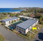 2 The Dunes 38 Marine Drive pool tennis court  so close to the beach - Perths Hotel