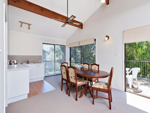 Beach House 8 Mistral Close Large House With Aircon - Perths Hotel 6