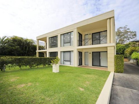 Bagnall Views 2 / 161 Government Rd Stylish & Modern Duplex Across The Road To The Waters Edge - Perths Hotel 0